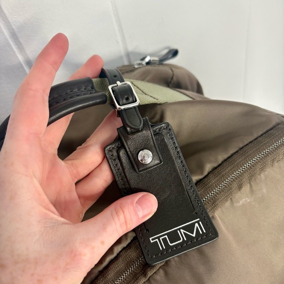 Tumi Voyageur Super Leger International Carry On Rolling Suitcase Bag Green - Picture 4 of 13